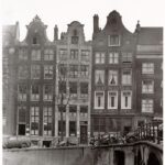 In 1956, de gevelreclame van Lissone is nog leesbaar. Stadsarchief Amsterdam