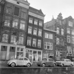 In 1961, nummer 37 (laag pand met Amsterdamse School kenmerken) als 3e van rechts. Foto: Dukker, G.J., Rijksdienst voor Cultureel Erfgoed.