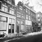 Prinsengracht 598 (ged.) - 606 (ged.) v.r.n.l., tussen de nummers 598 en 600 de Weteringstraat. Foto: Stadsarchief Amsterdam.