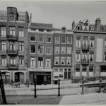 Er is een nieuw hoekhuis en de Schollegang is verdwenen 1953.