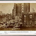 De ruïne van de Amsterdamse Stoom-Suiker-Raffinaderij in de Grote Bickersstraat, afgebrand in september 1874 (2)
