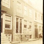 Exterieur van zilverfabriek Bonebakker en Zoon anno 1924.,Tweede Weteringdwarsstraat 9-11.