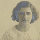 Betsie Bromet-Scheffer (1910-1943, Sobibor) woonde samen met Esther (1935-1943, Sobibor) in de oorlog op Nieuwe Herengracht 71