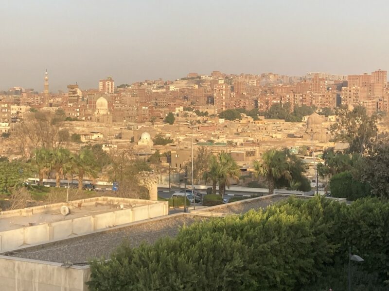 City of the Dead, de enige laagbouw in Caïro.