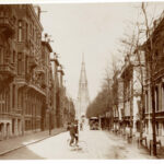 Vondelstraat186 (gedeeltelijk) en aflopend (links, v.l.n.r.) naar de Vondelkerk in het verschiet, met paardentram, ca. 1882. Foto: Stadsarchief Amsterdam.